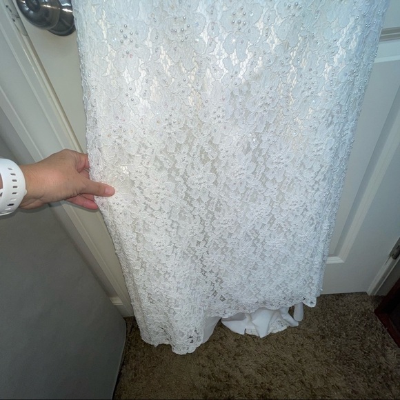 David’s Bridal Galina S8551 Allover Beaded Lace Sheath Empire Waist Strapeless - Picture 6 of 17